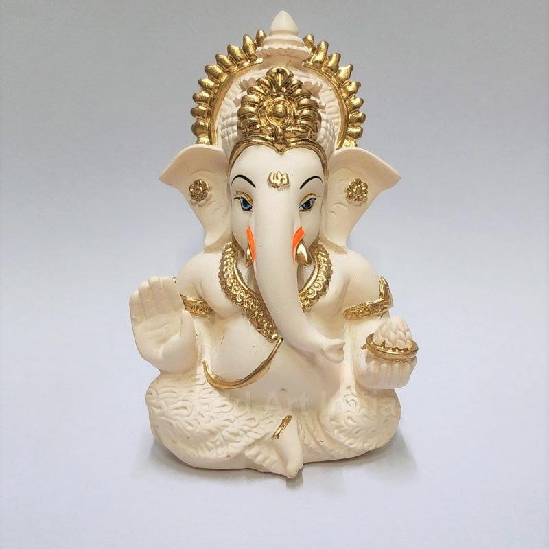 Ganesh idol medium